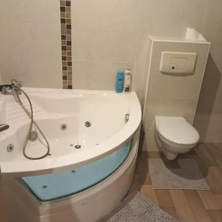 Aya Apartmán Pompey